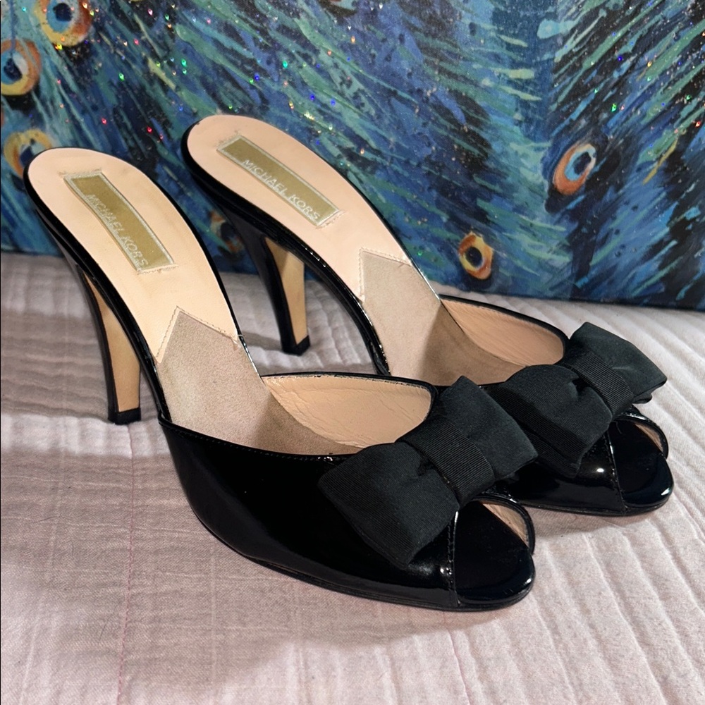Michael Kors Size 7.5 Peep Toe Heels